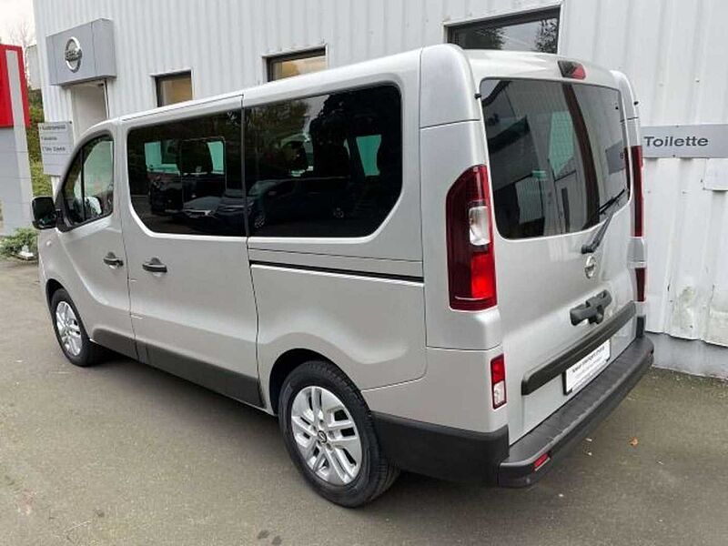 Nissan NV300 2,7t dCi 170 DPF L1H1 PREMIUM 8 Sitze