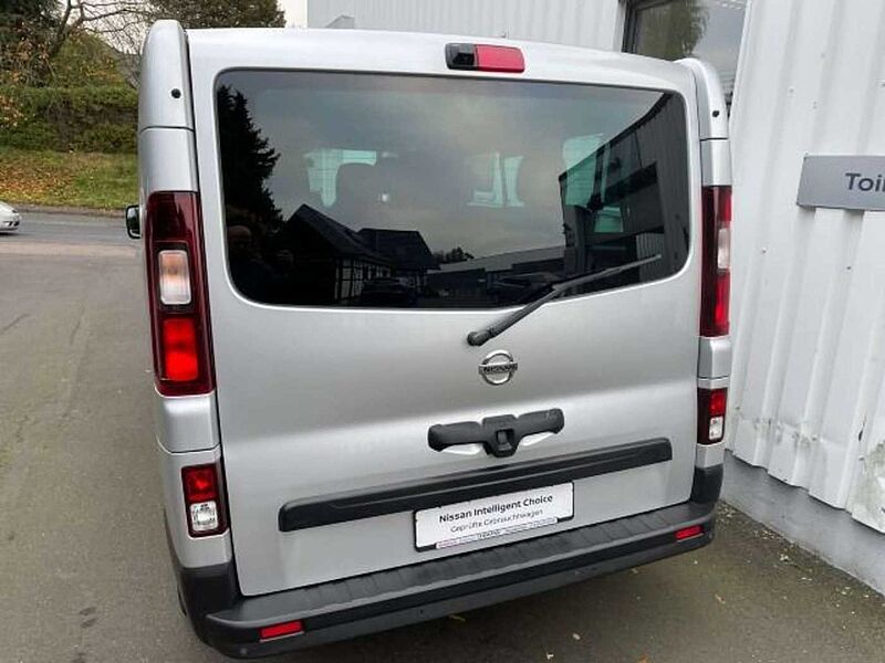 Nissan NV300 2,7t dCi 170 DPF L1H1 PREMIUM 8 Sitze