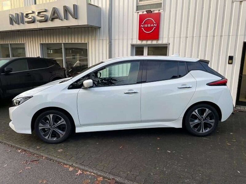 Nissan Leaf N-Connecta 360° Kamera Winterpaket